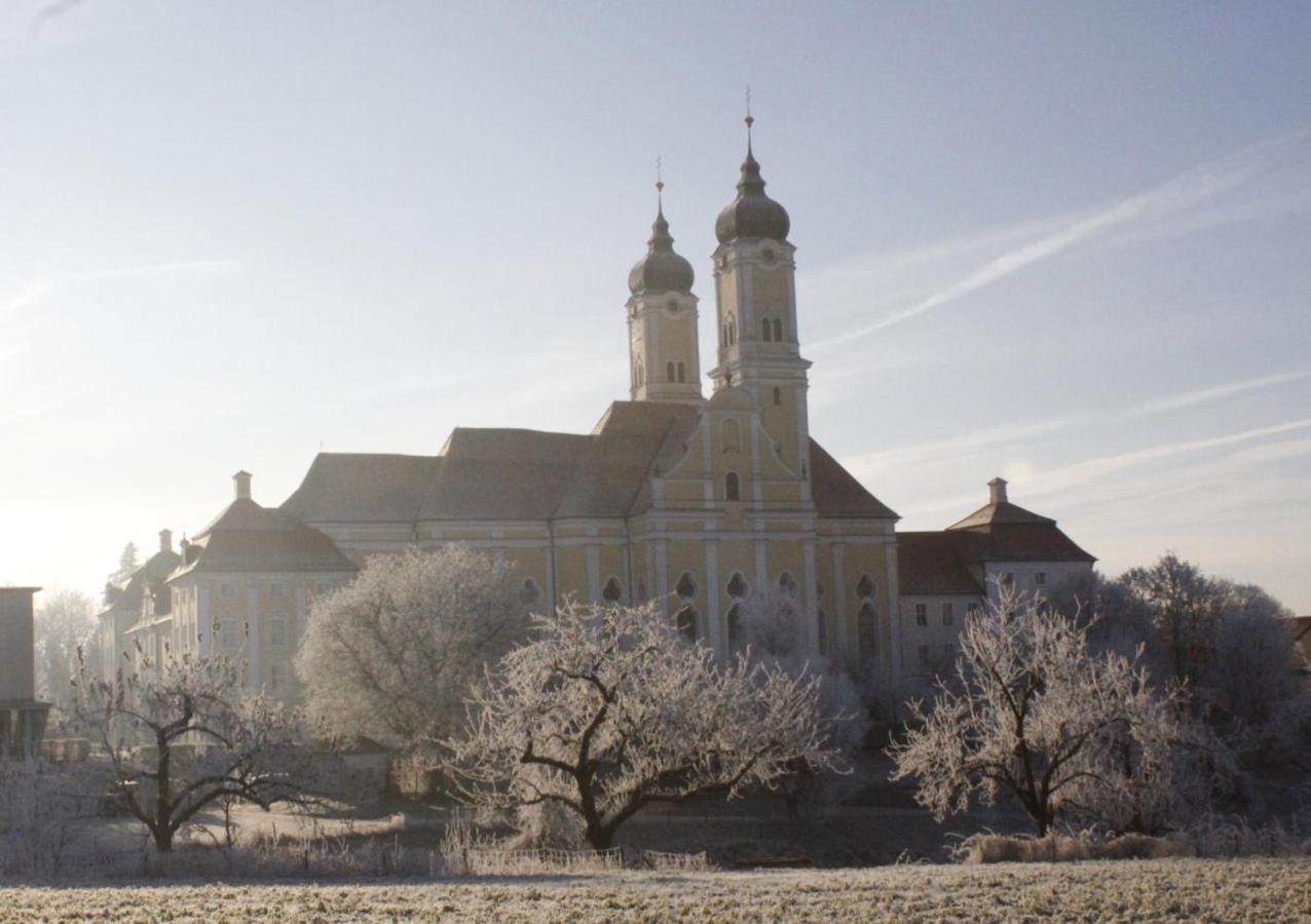 Klostergasthof Roggenburg Buitenkant foto