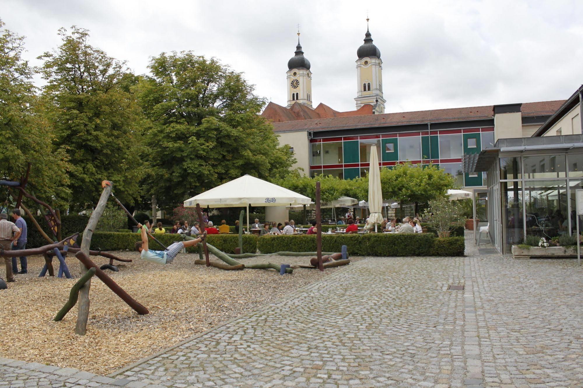 Klostergasthof Roggenburg Buitenkant foto
